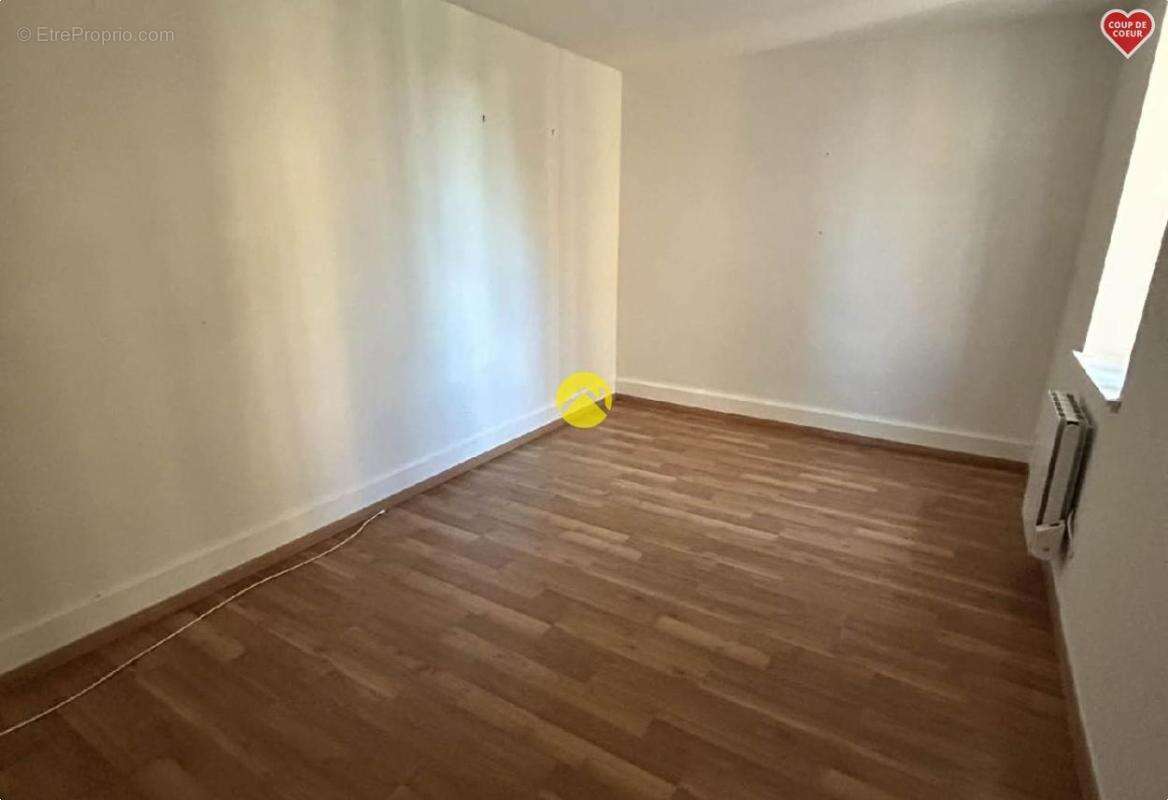 Maison à MONTMARAULT