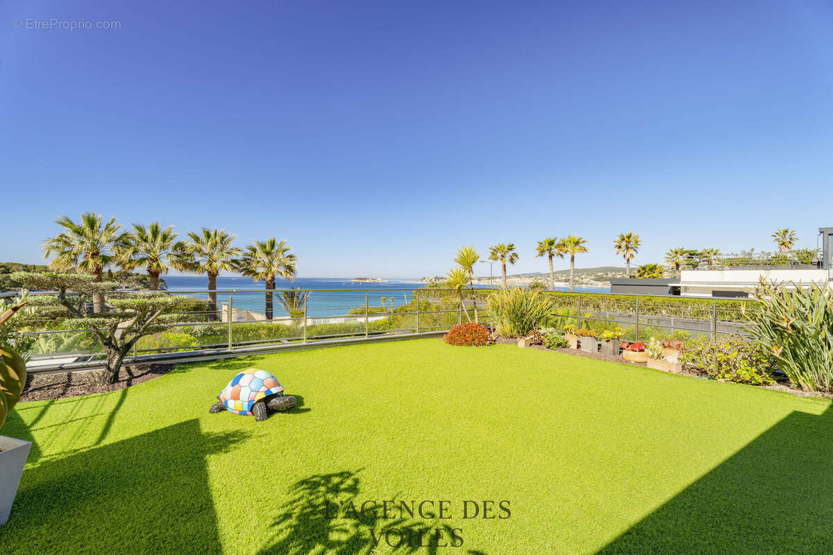 Appartement à SANARY-SUR-MER