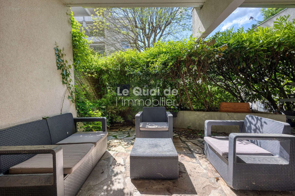 Appartement à MEYLAN