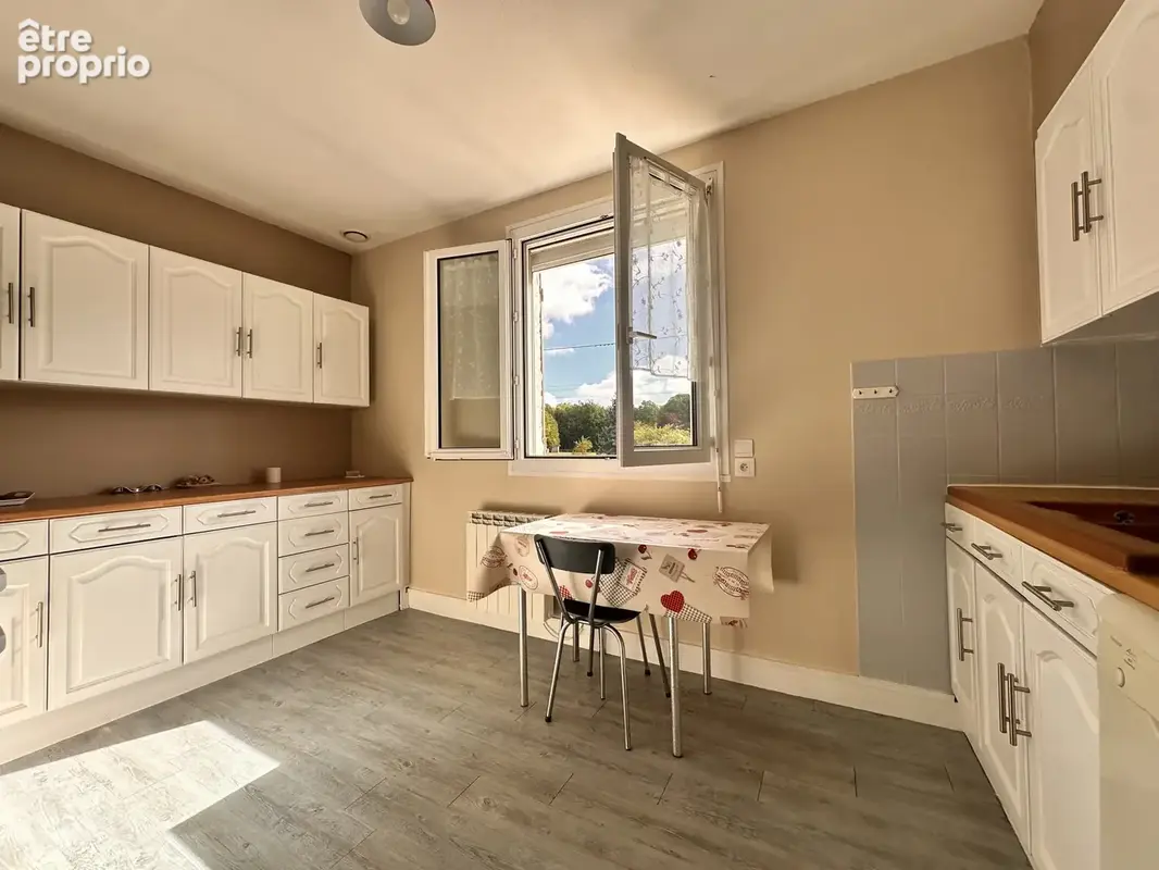 Maison de 84m2 sur sous-sol total avec terrain divisible et constructible - photo 3