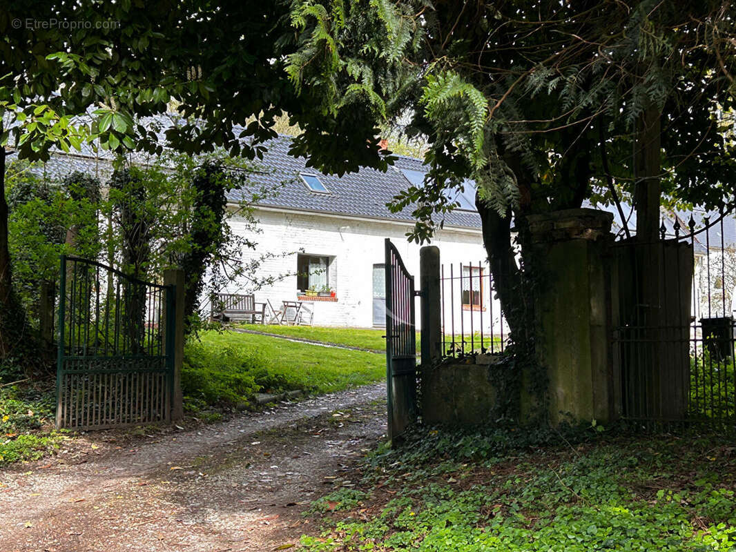 Maison à HUCQUELIERS