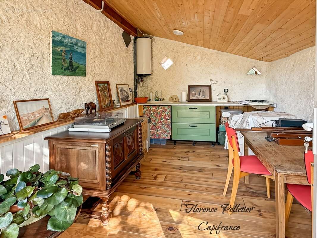 Maison à vendre 3 pièces CUQ TOULZA (81) - Terrain de 9 900 m² et dépendances - photo 16