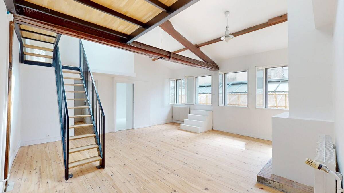 Appartement à PARIS-10E
