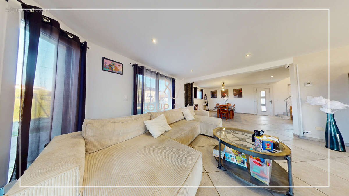 Maison à CHAMPAGNEY