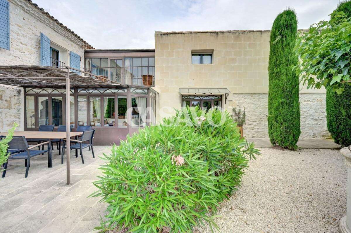 Maison à BELLEGARDE