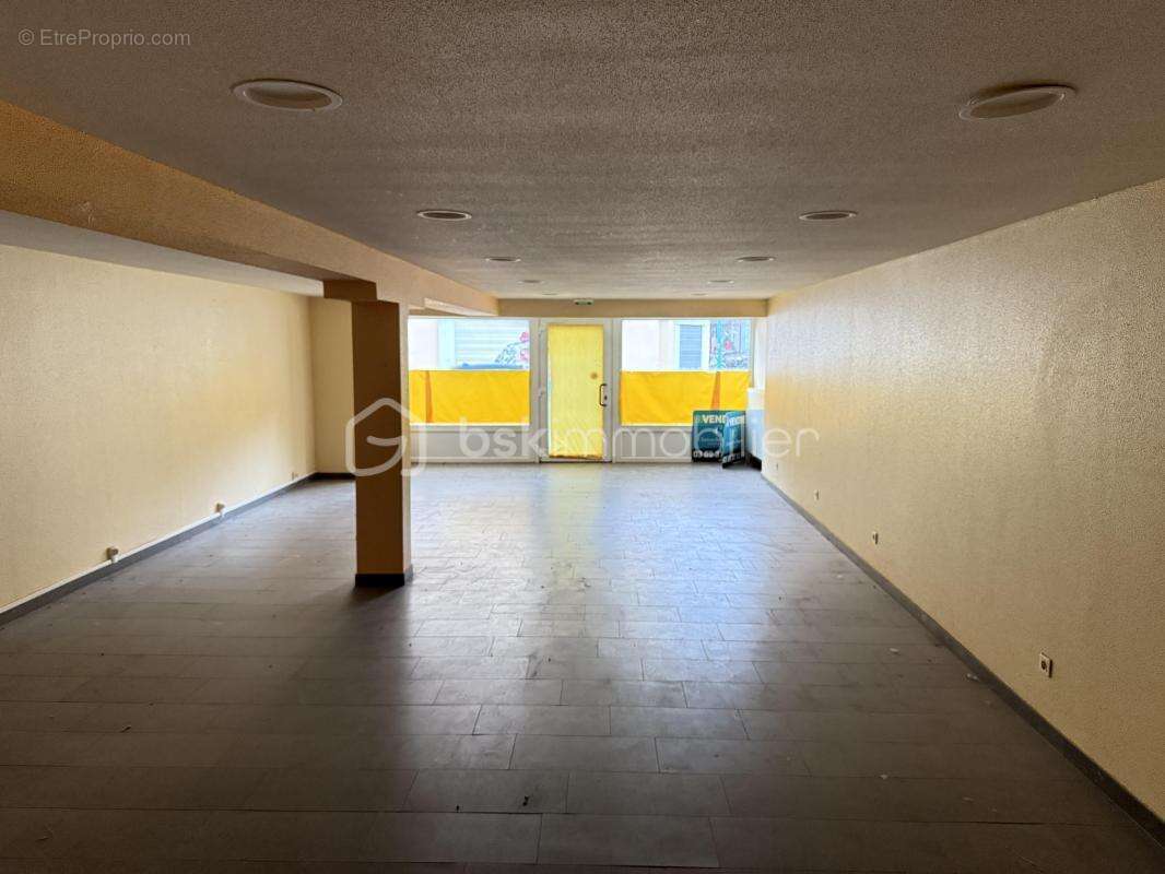 Commerce à SAINT-AMARIN