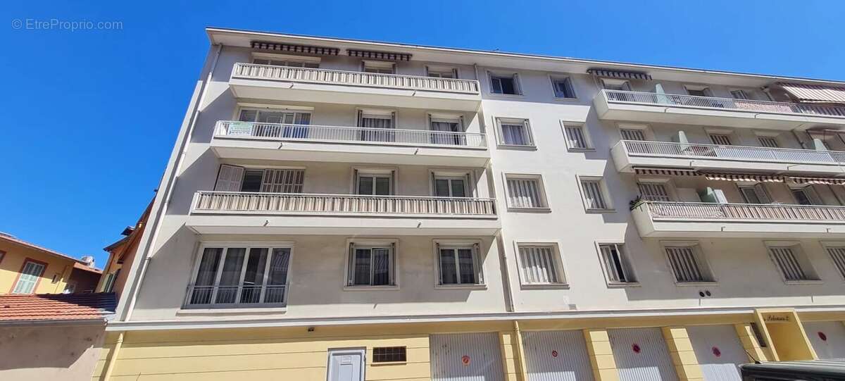 Appartement à MENTON