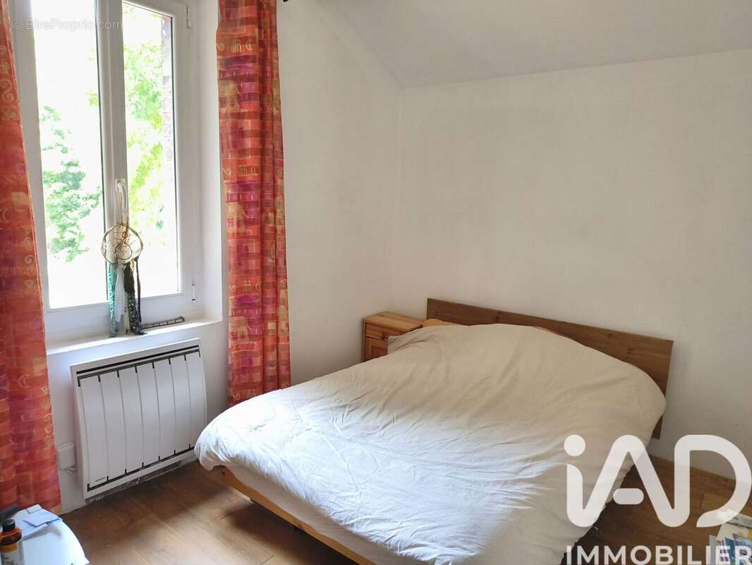 Maison 65 m² à Saint-Arnoult-En-Yvelines  - photo 8