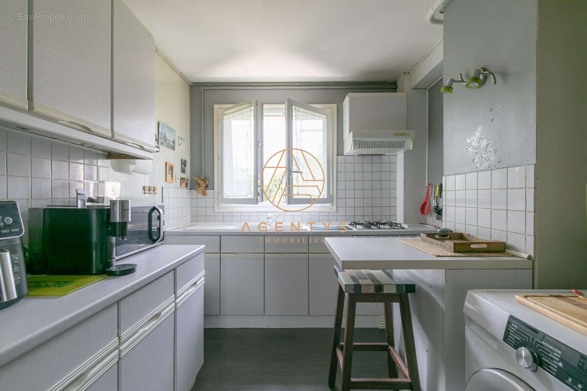 Appartement à SAINT-MAUR-DES-FOSSES