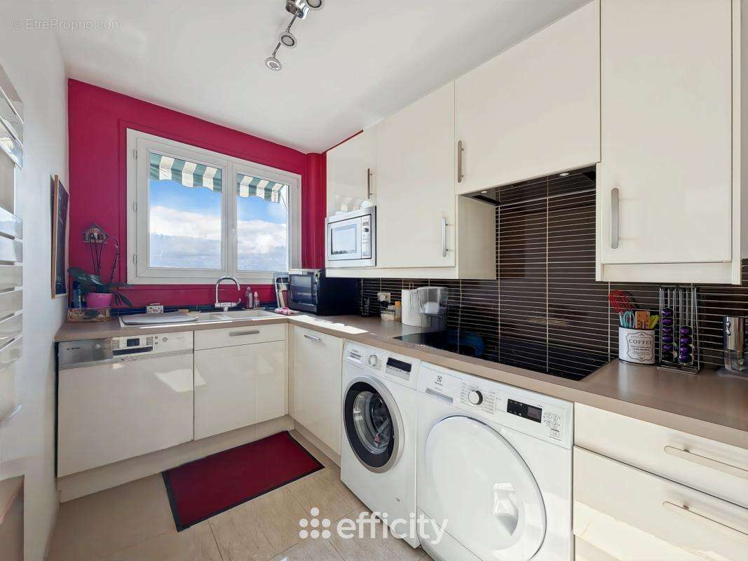 Appartement à SAINT-MAUR-DES-FOSSES