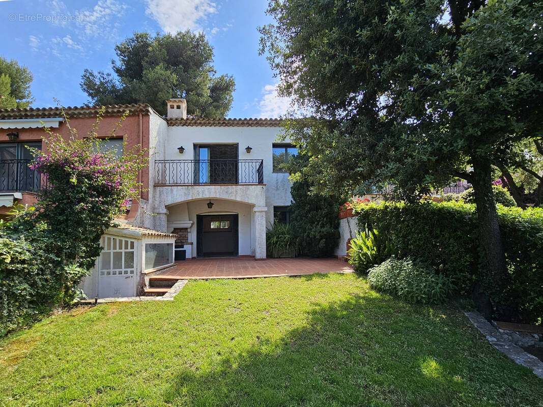 Maison à ROQUEBRUNE-CAP-MARTIN