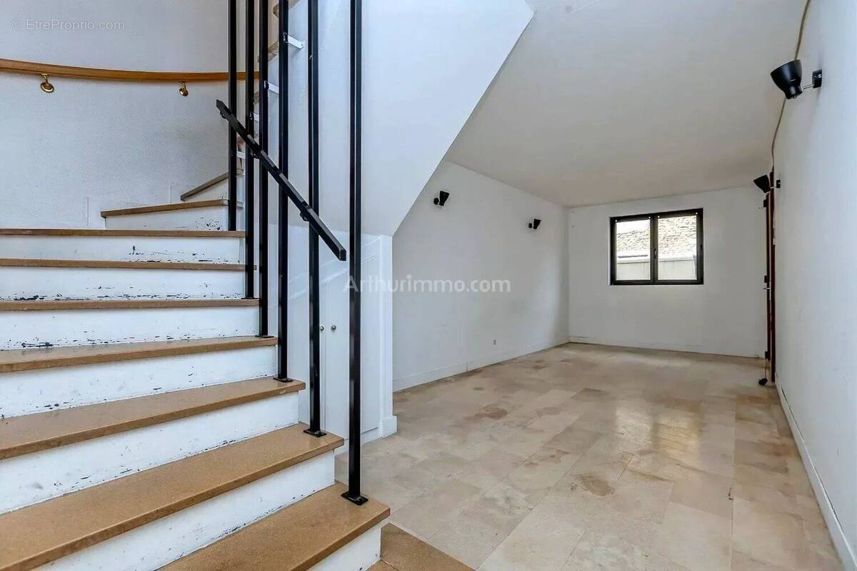 Maison à MONTALIEU-VERCIEU