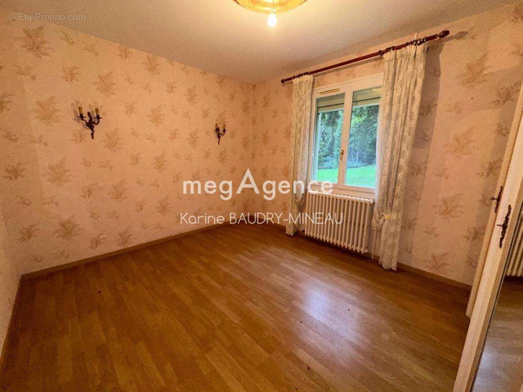 Maison à VOUNEUIL-SUR-VIENNE