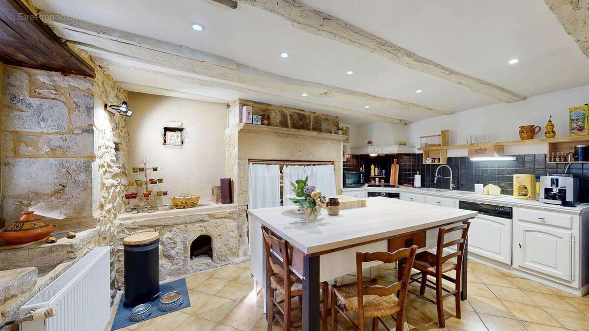 Maison 164 m² à Le Buisson-De-Cadouin  - photo 5