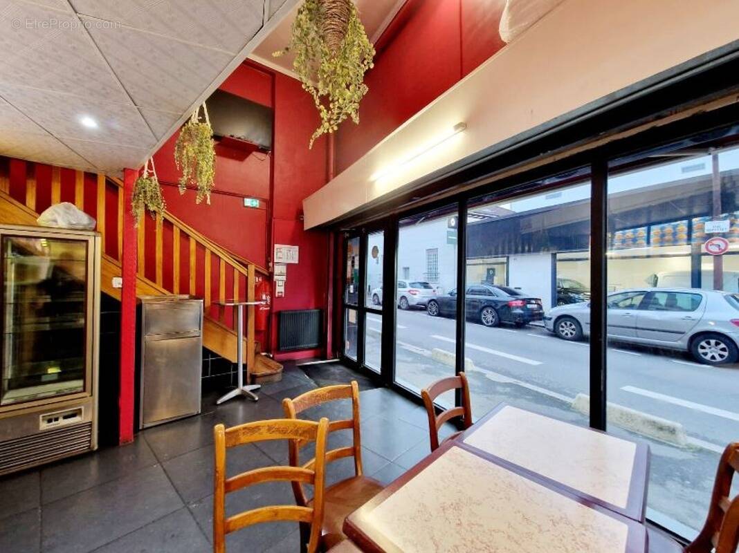 Commerce à MONTREUIL