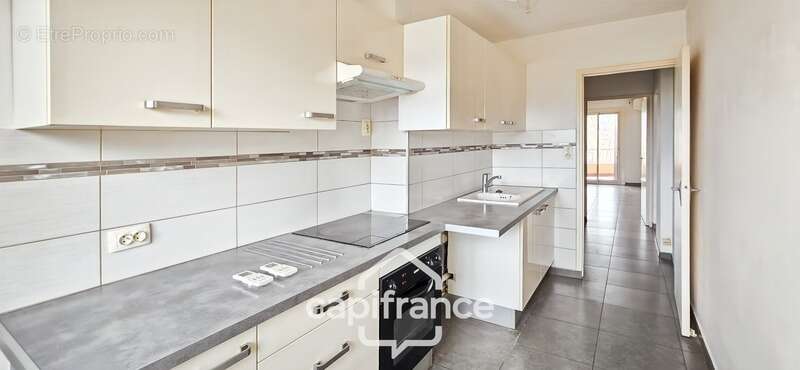 Appartement à CUERS