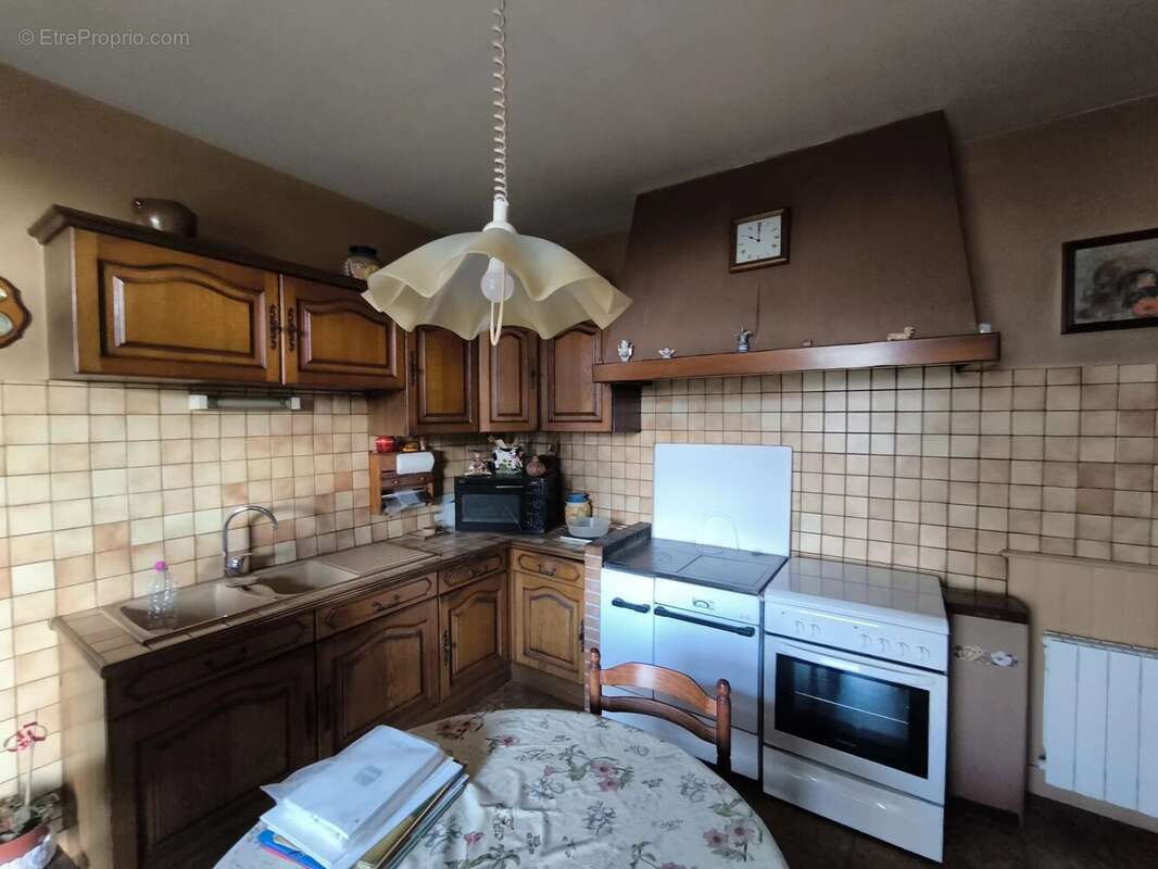 Maison à SAINT-JUNIEN