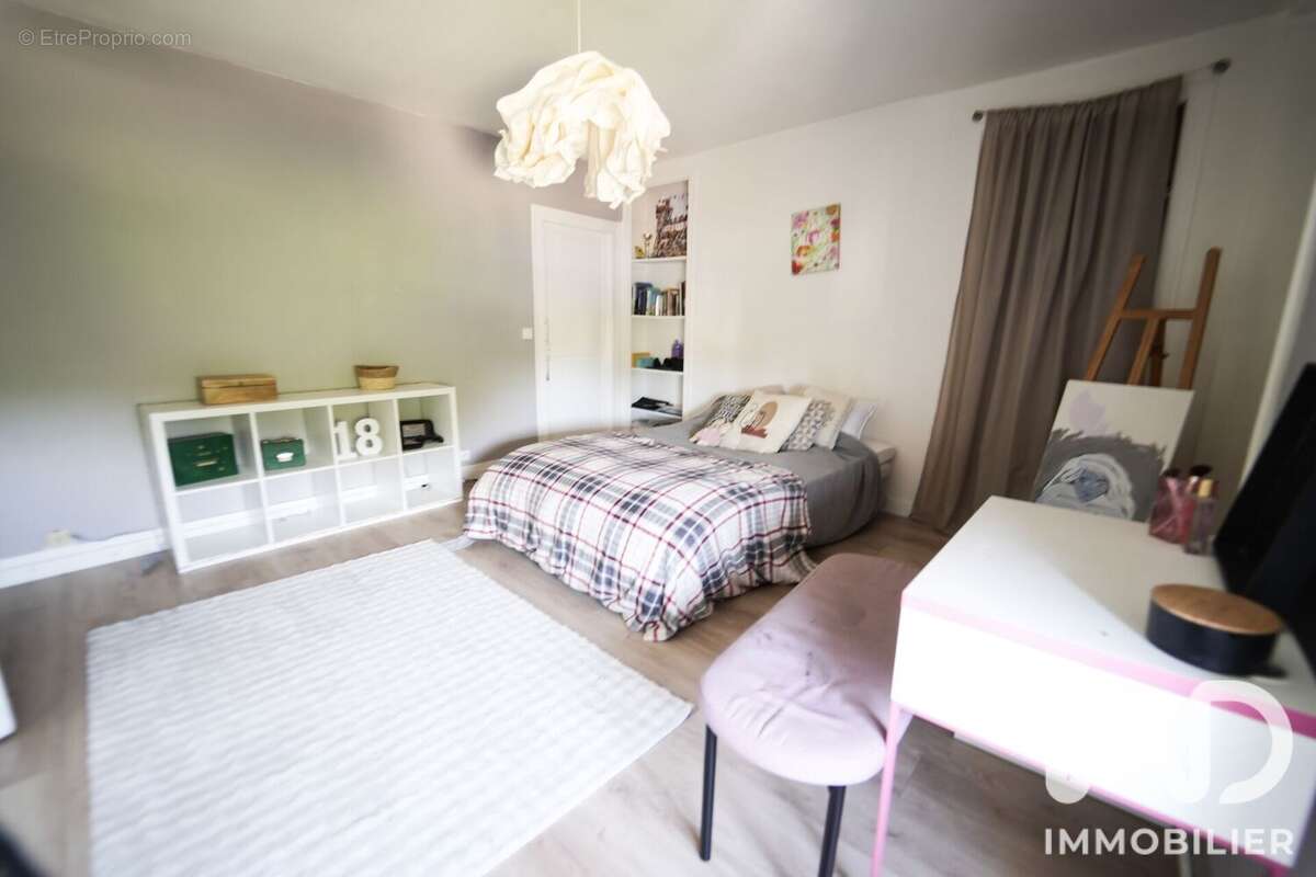 Maison 138 m² à Pringy  - photo 6