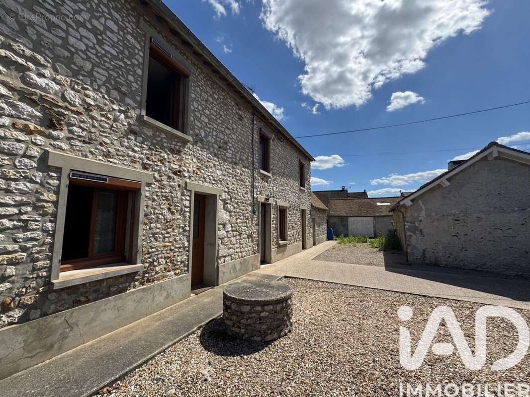 Photo 2 - Maison à BREVAL