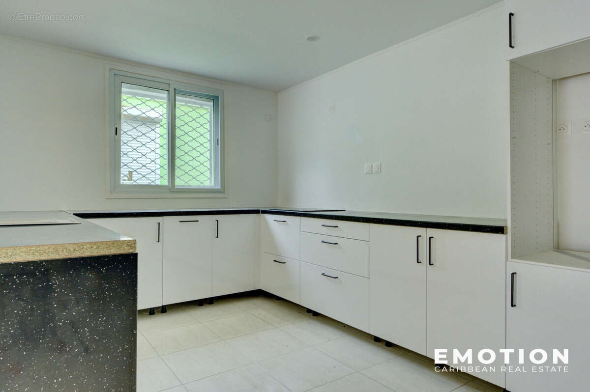 Maison à CAPESTERRE-BELLE-EAU