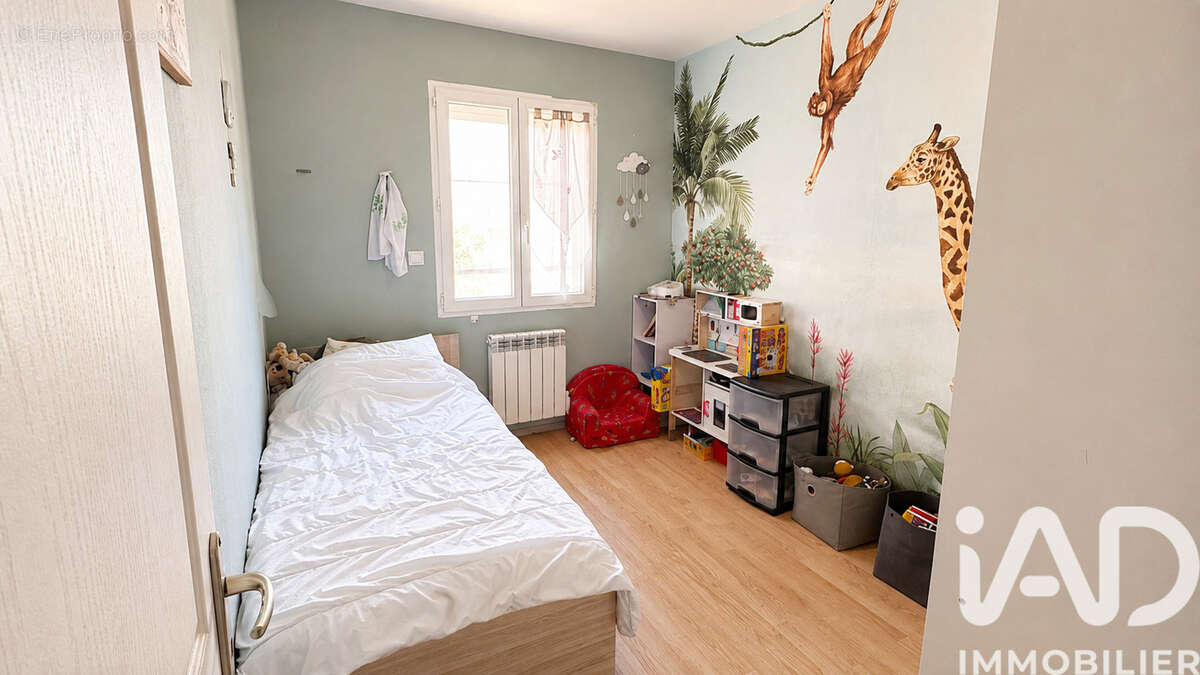 Maison 114 m² à Binas  - photo 6