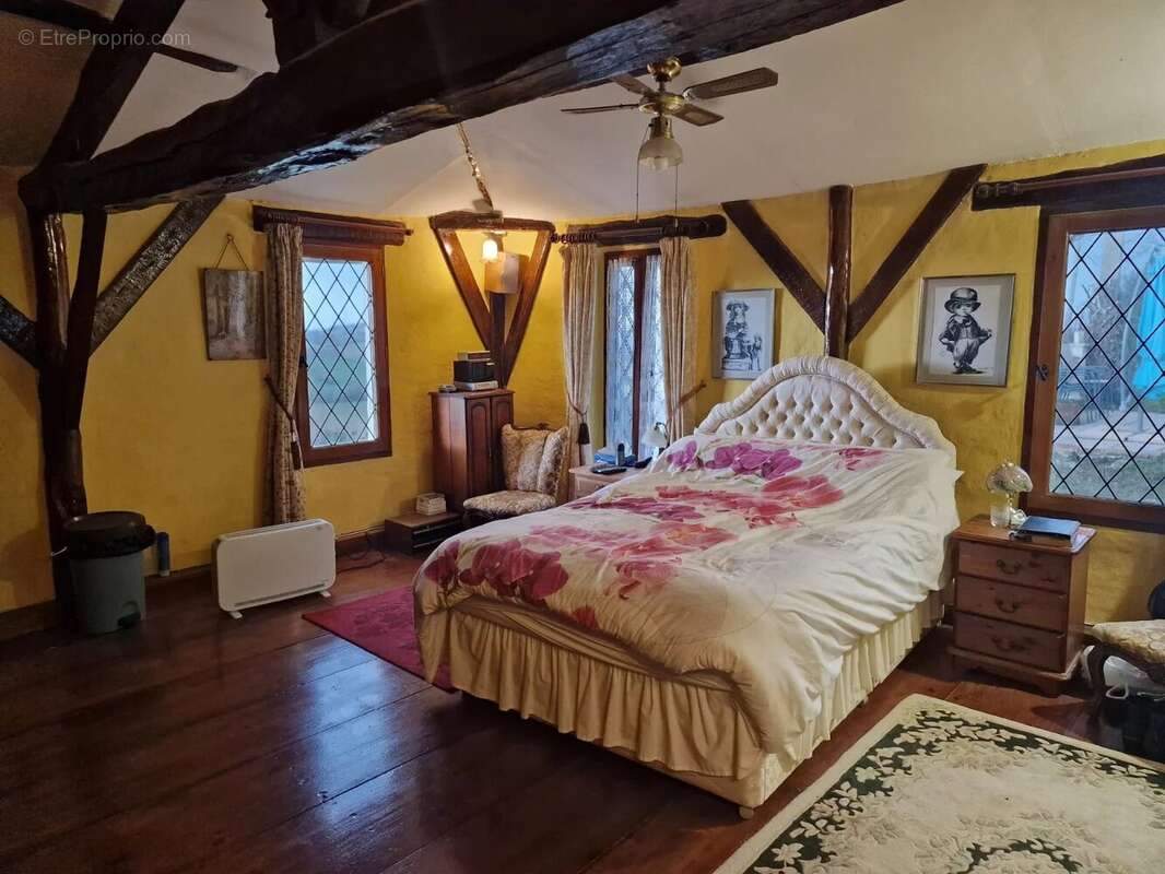 Charmante maison en pierre avec piscine à la sortie d'un village - photo 7