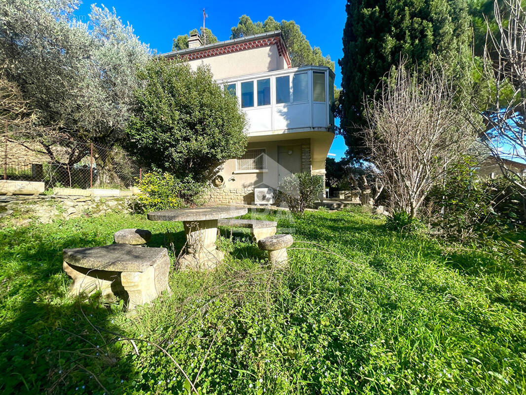 Maison à BEAUMES-DE-VENISE