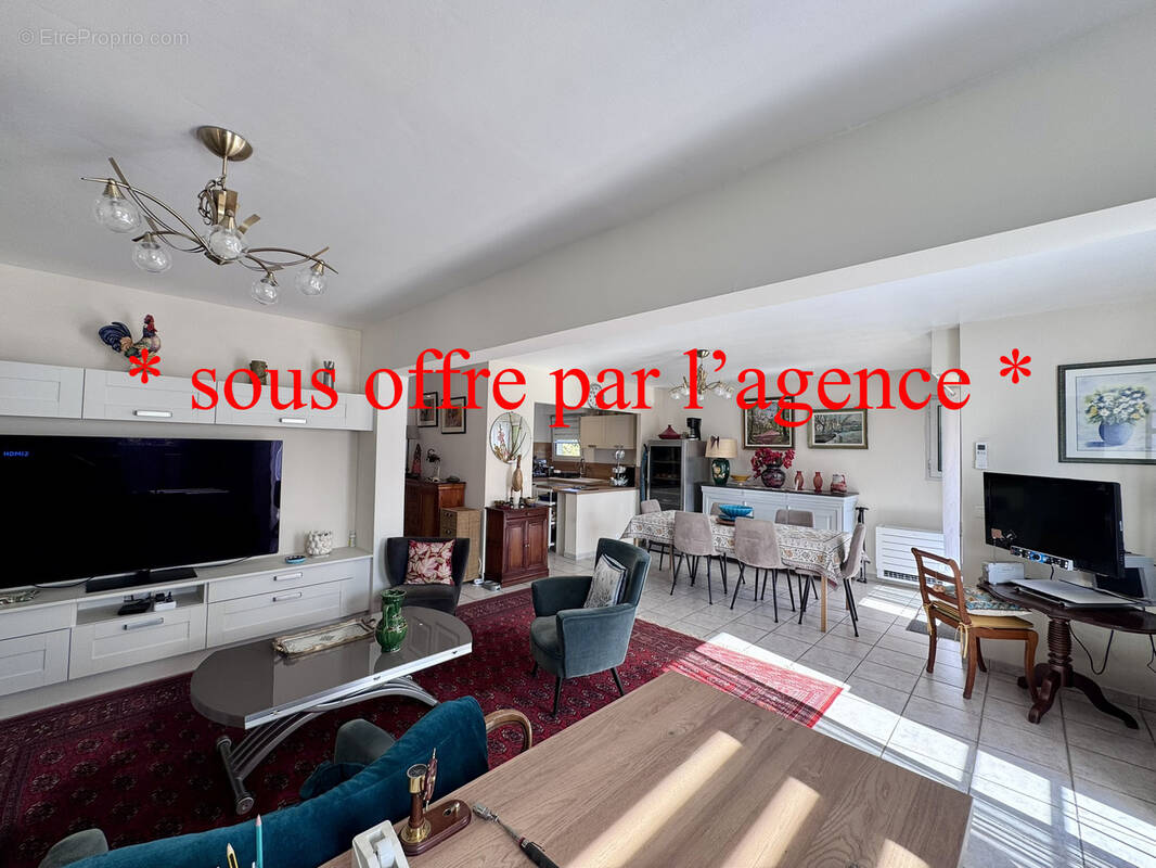 Appartement à L'ISLE-SUR-LA-SORGUE