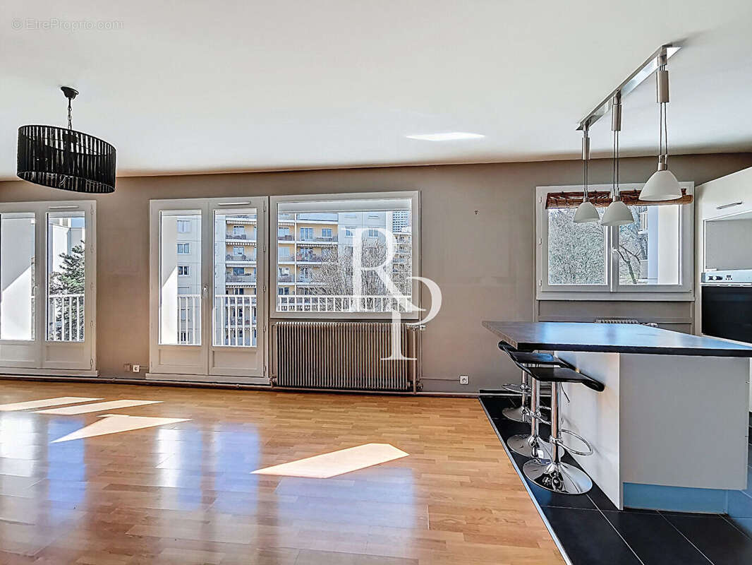 Appartement à LYON-5E