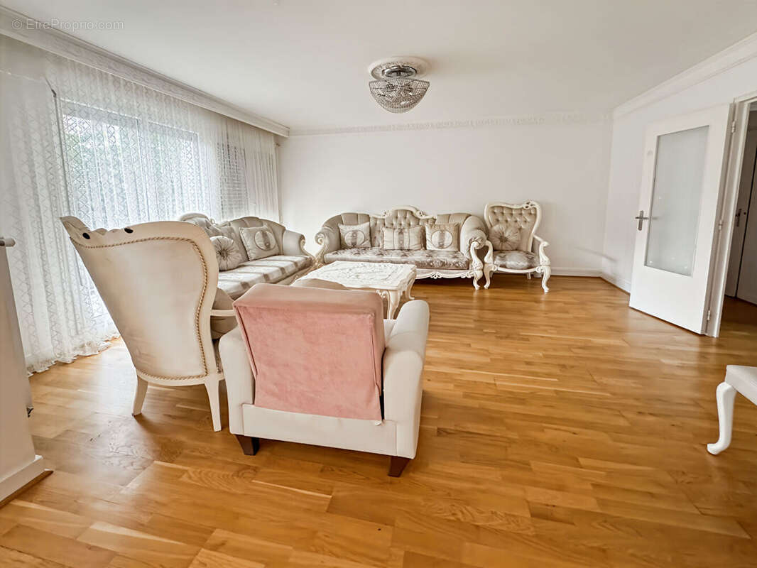 Appartement  6 pièces 111m² proche métro - photo 15