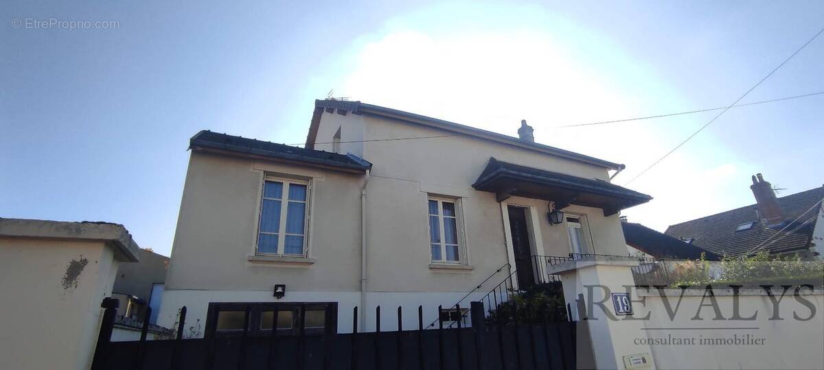 Maison à AUTUN