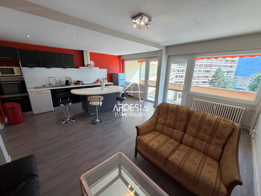Appartement à SAINT-JEAN-DE-MAURIENNE