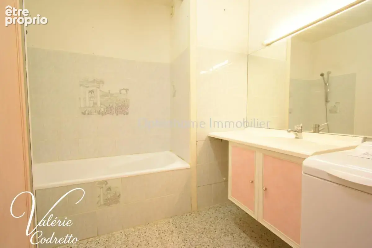 À vendre – Appartement T3 98 m² avec terrasse et 2 garages – Port d’Hyères 83400 - photo 6