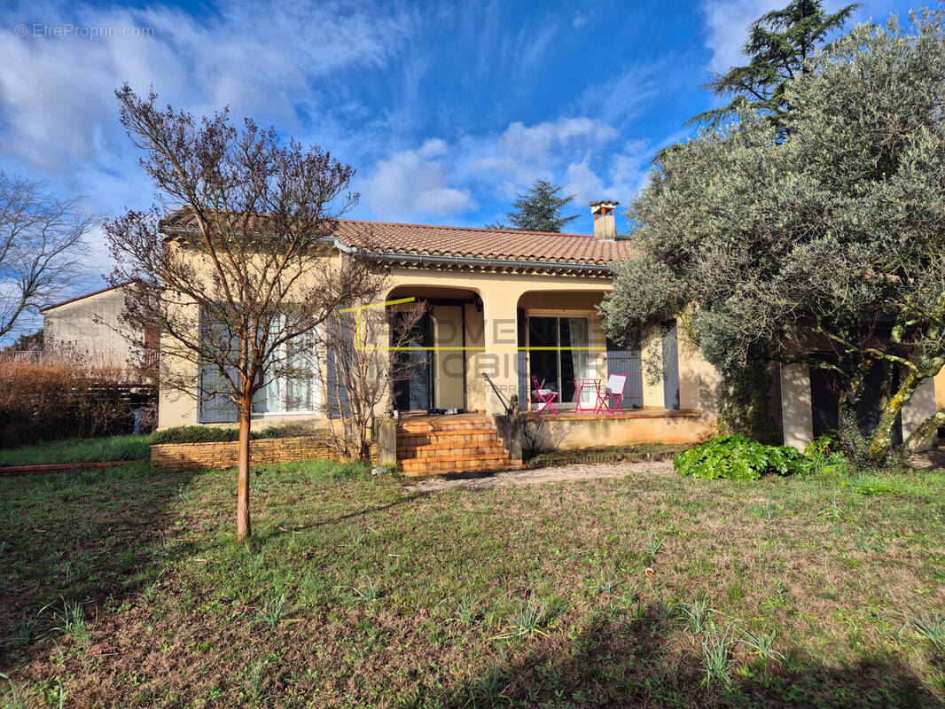 Maison à MONTELIMAR