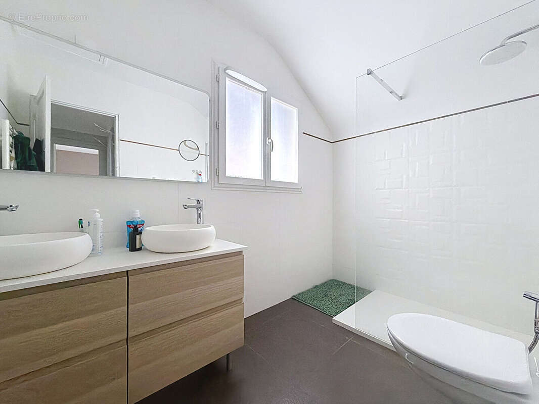 Maison à VILLENEUVE-SAINT-GEORGES