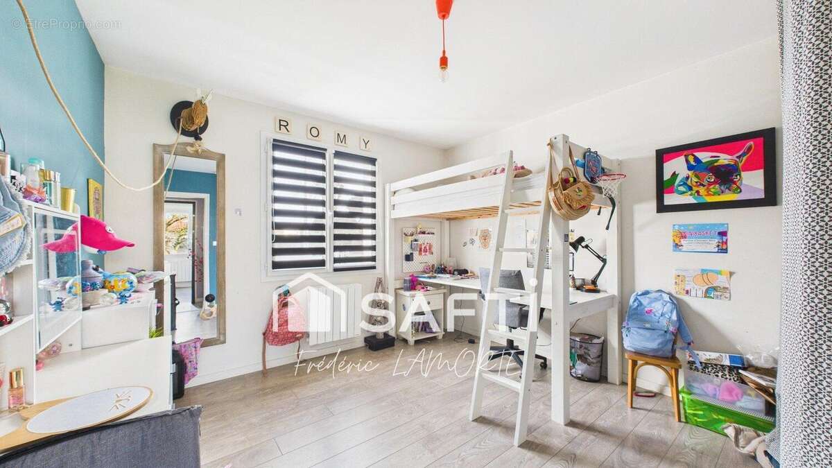 Maison 150 m² à Saint-Ouen-D'aunis  - photo 7