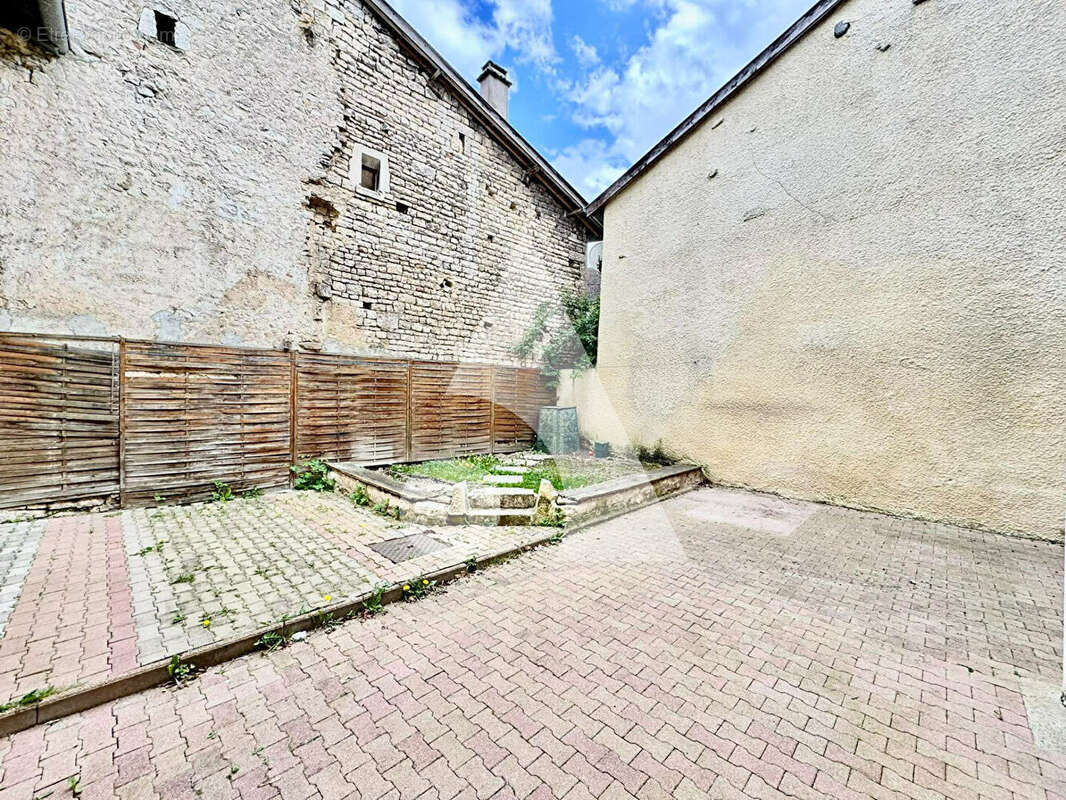 Maison à MAXEY-SUR-VAISE