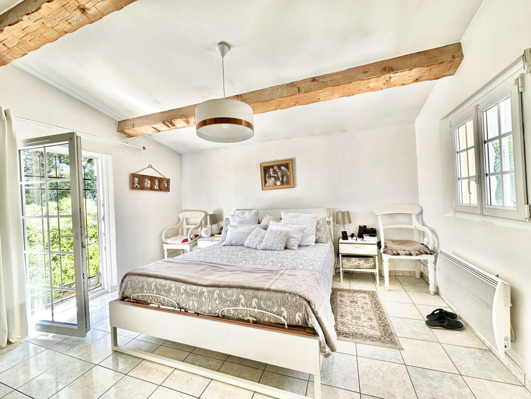 Maison à LA VALETTE-DU-VAR