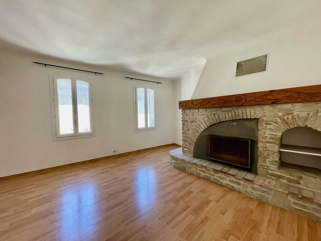 Maison à VAISON-LA-ROMAINE