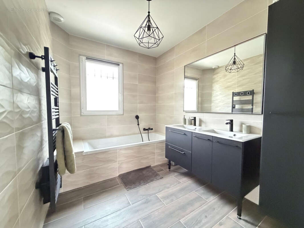 Maison à MITRY-MORY