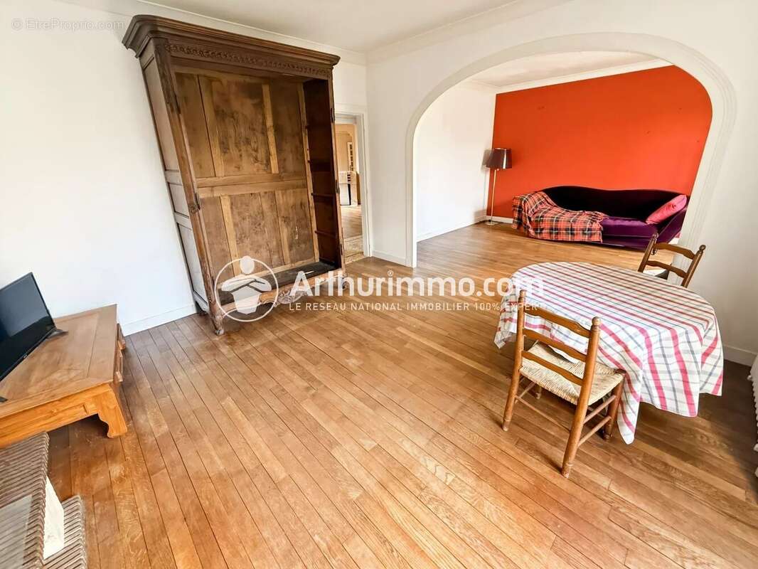 Maison à SOISY-SUR-SEINE