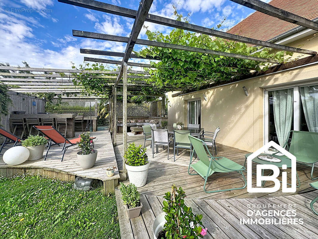 BLANVILLE SUR ORNE - Maison avec piscine - photo 3