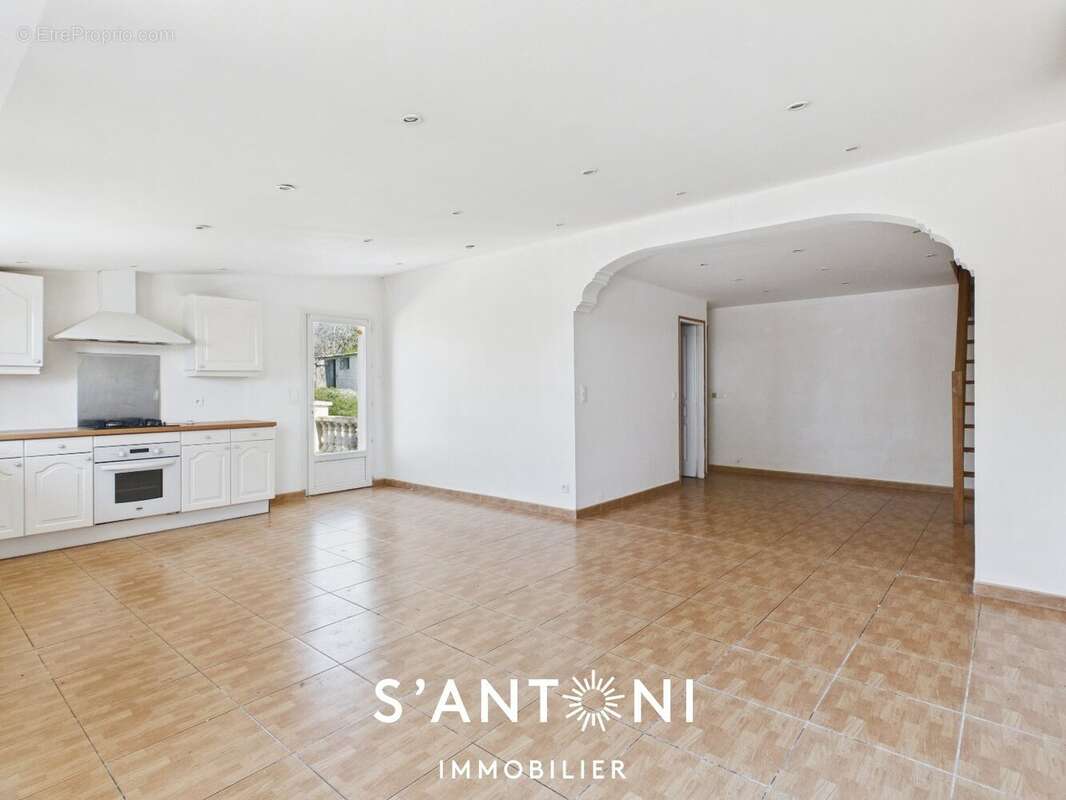 Maison à BALARUC-LE-VIEUX