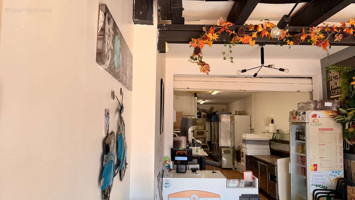 A vendre fonds de commerce pizzeria 45 m2 + 12 places en terrasse situe quartier la faviere bormes les mimosas - photo 7