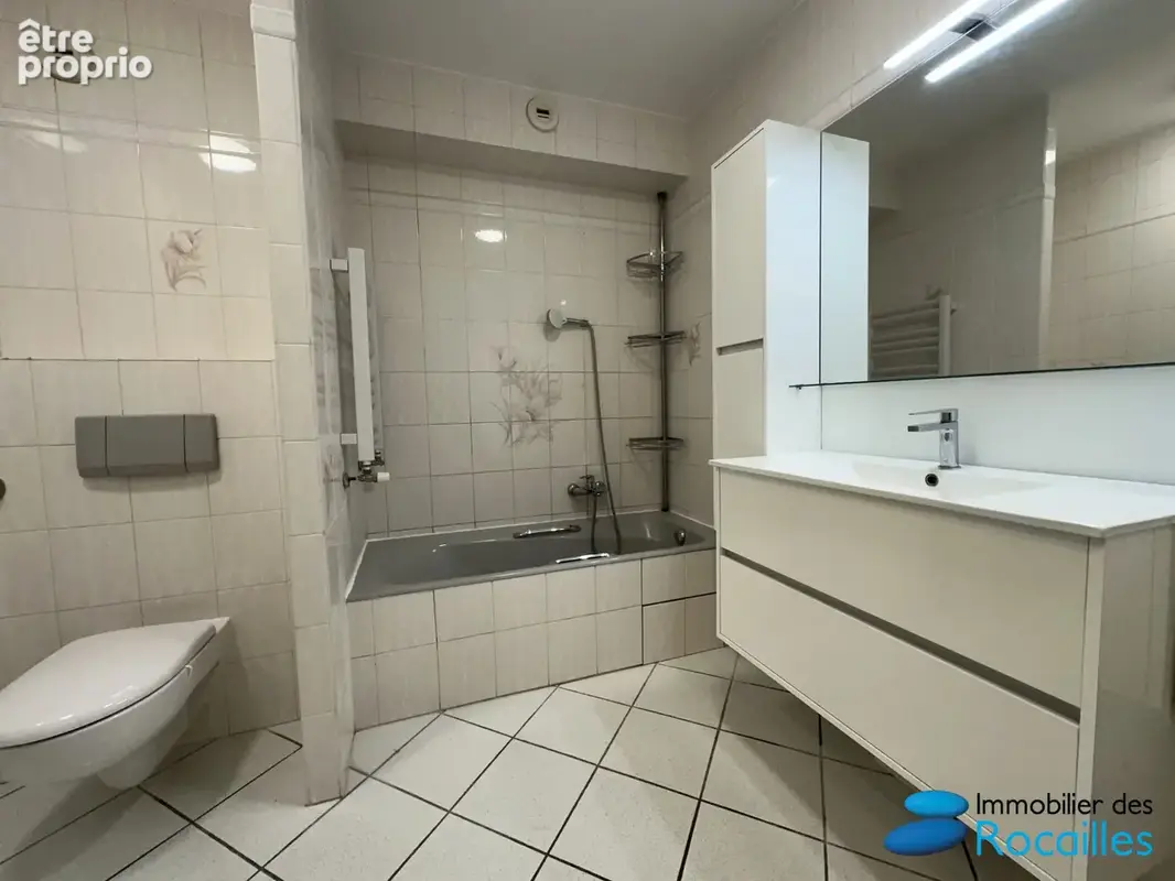 Appartement 3 pièces 63 m² à vendre à La Roche-Sur-Foron (74800) - photo 8