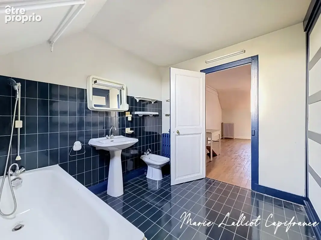 Maison à vendre 9 pièces, Pithiviers Centre, 5 chambres, Petite cour, Logement indépendant - photo 13