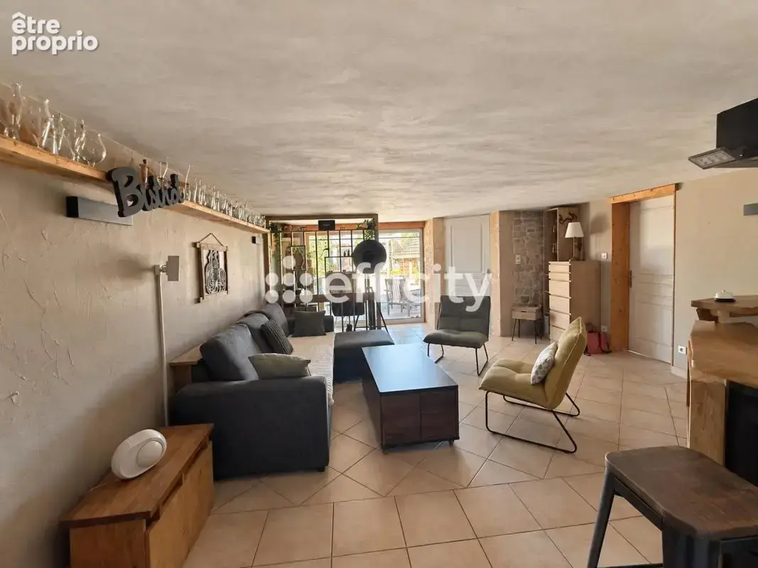 Maison 6 pièces 153 m² à vendre à Saint-Maximin-La-Sainte-Baume (83470) - photo 11