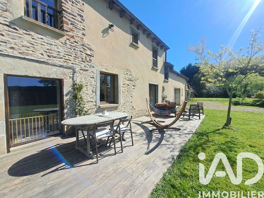 Photo 9 - Maison à SAINT-MEEN-LE-GRAND