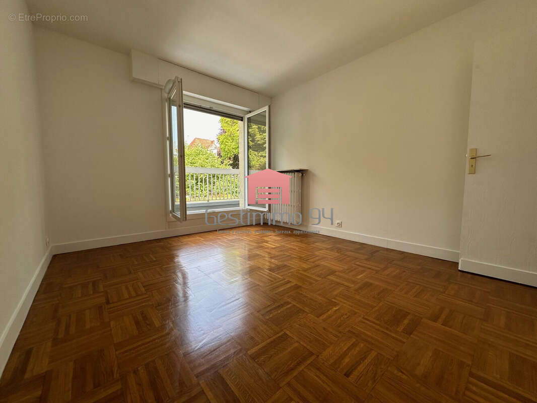 Appartement à FONTENAY-SOUS-BOIS