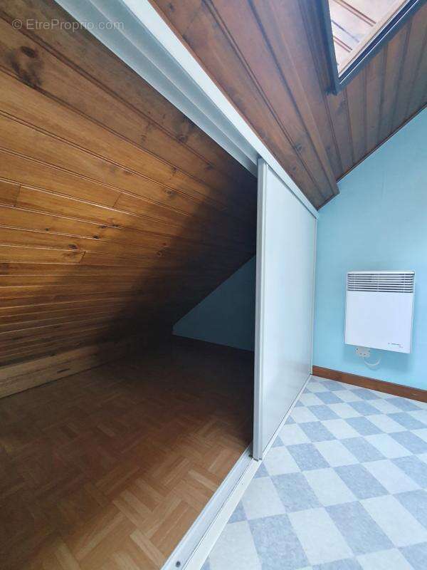 Maison à VILLEMANOCHE